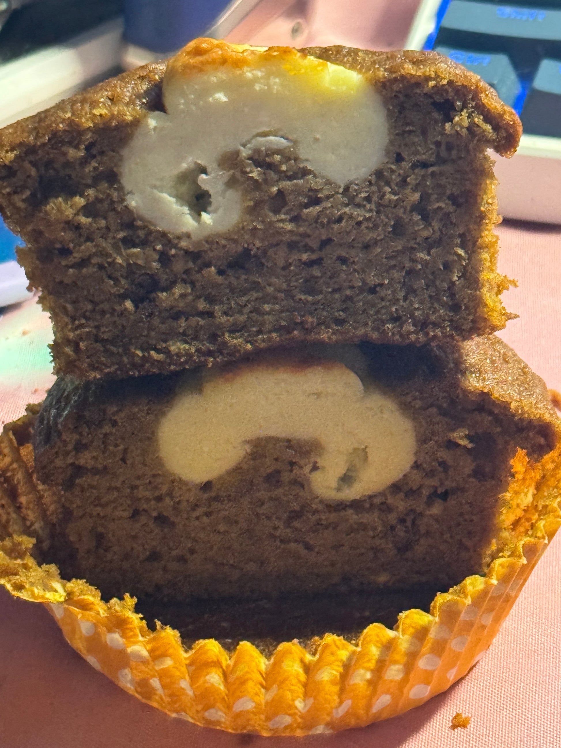 Spice-a-Licious Cream Signature Muffin - Bella Dolce Bakery